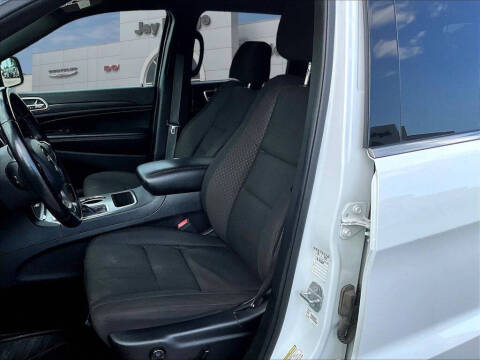 2020 Jeep Grand Cherokee Laredo E