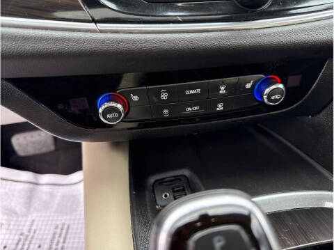 2020 Buick Enclave Essence