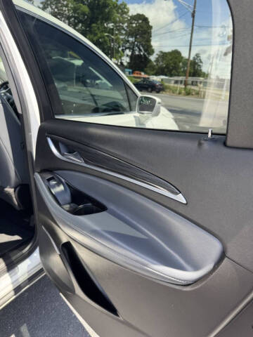 2020 Buick Enclave Essence