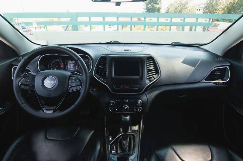 2019 Jeep Cherokee Latitude Plus