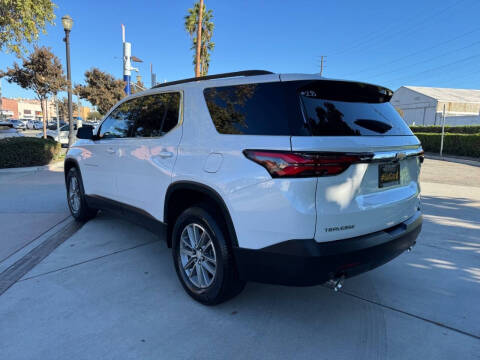 2022 Chevrolet Traverse LT Cloth