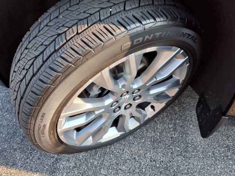 2024 GMC Acadia Denali