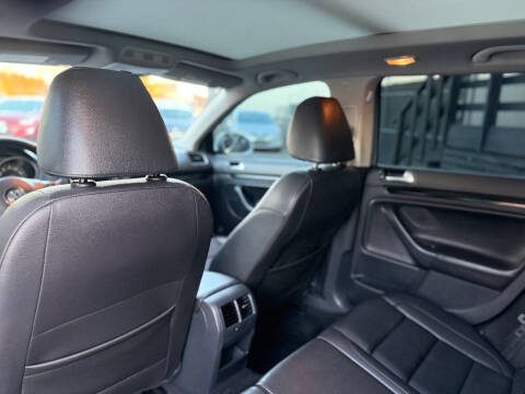 2014 Volkswagen Jetta SportWagen SE PZEV