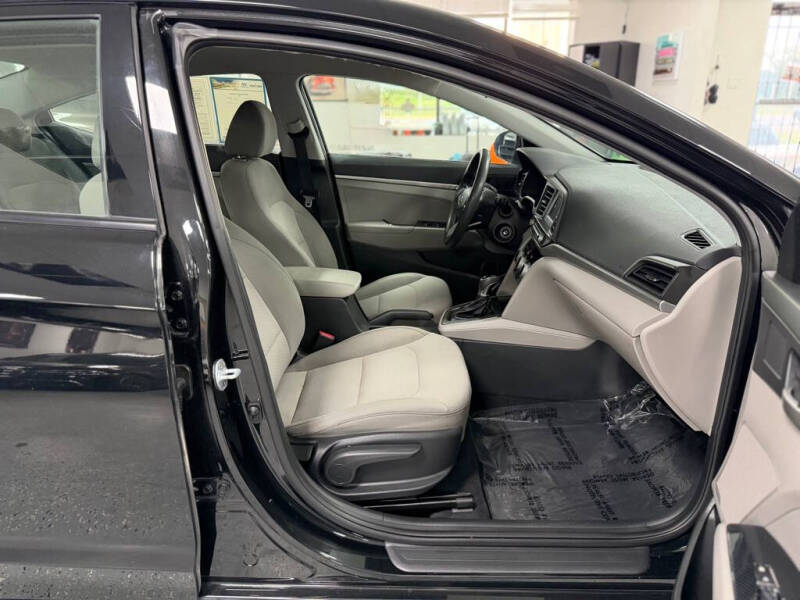 2019 Hyundai Elantra