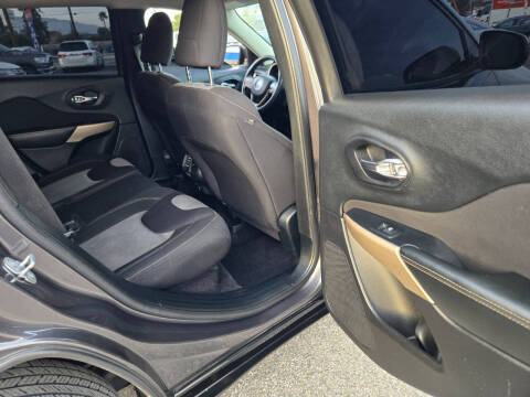 2018 Jeep Cherokee Tech Connect