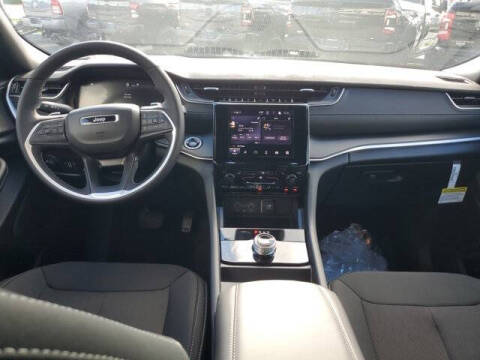 2025 Jeep Grand Cherokee L Laredo X