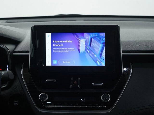 2025 Toyota Corolla Cross XLE