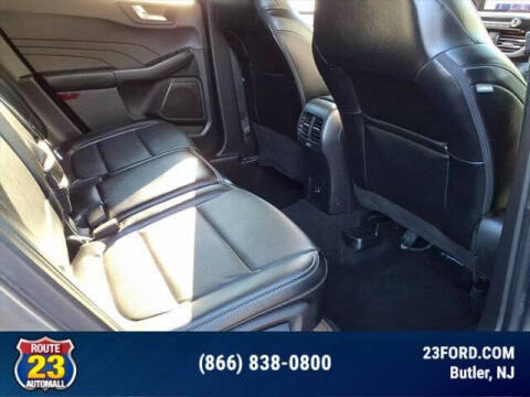 2022 Ford Escape SEL