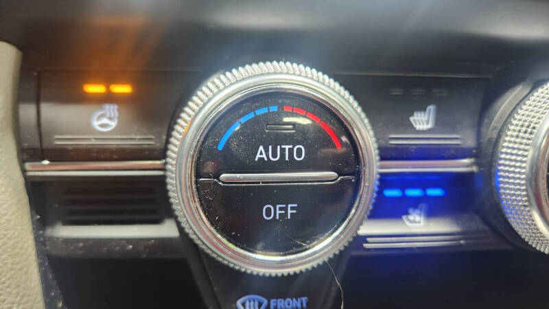 2019 Genesis G70 3.3T Advanced