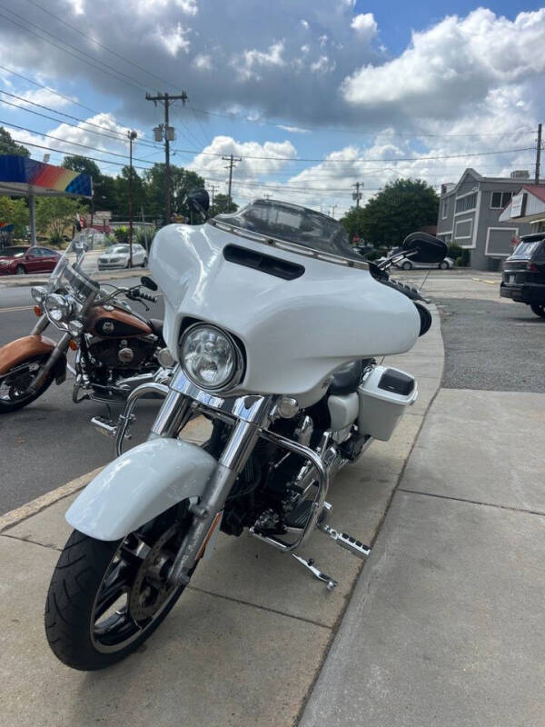 2016 Harley-Davidson Street Glide FLHX