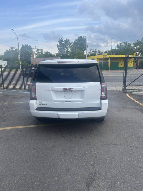 2017 GMC Yukon SLE