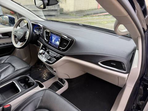 2017 Chrysler Pacifica Limited