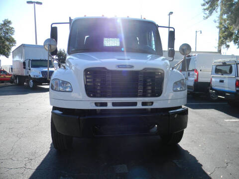 2015 Freightliner M2 106