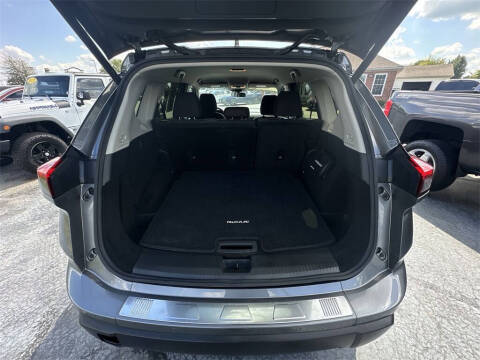 2025 Nissan Rogue SV