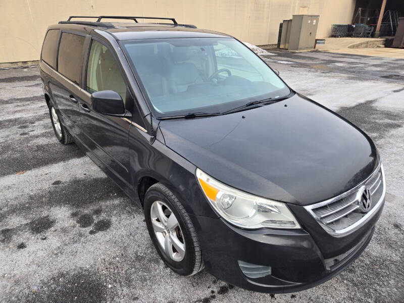 2011 Volkswagen Routan SEL