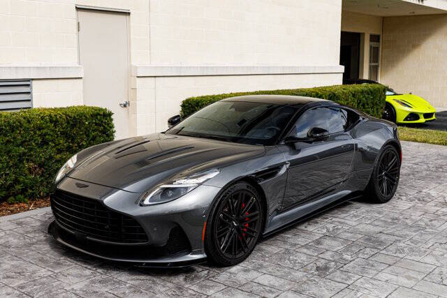 2024 Aston Martin DB12 V8