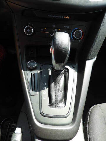 2017 Ford Focus SE