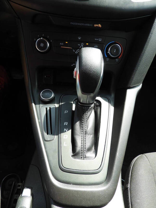 2017 Ford Focus SE