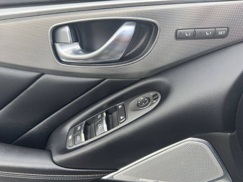 2017 Infiniti Q50