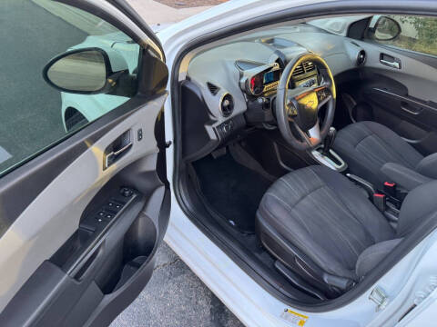 2015 Chevrolet Sonic LT Auto