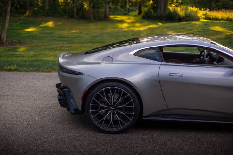 2023 Aston Martin Vantage