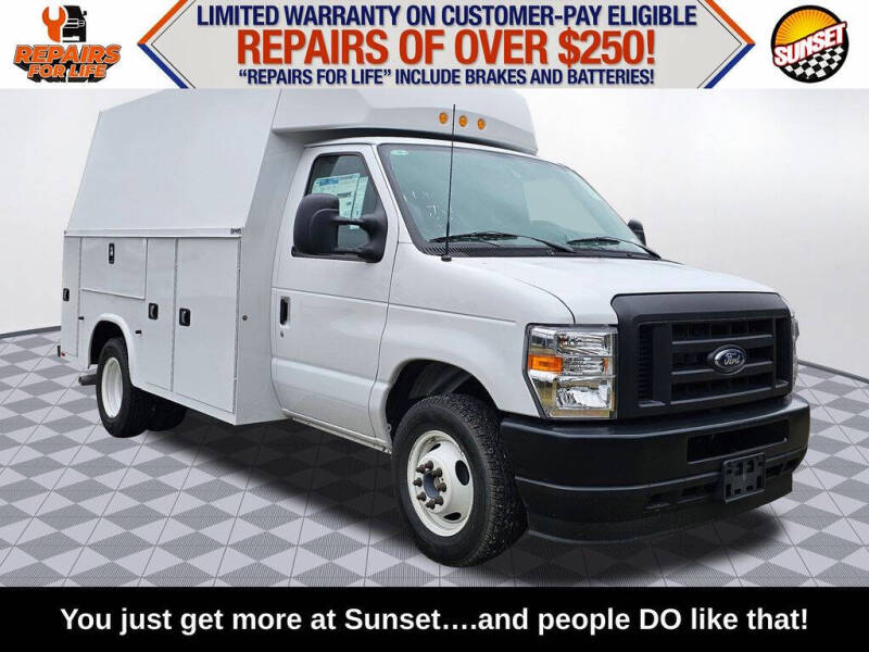 2024 Ford E-Series