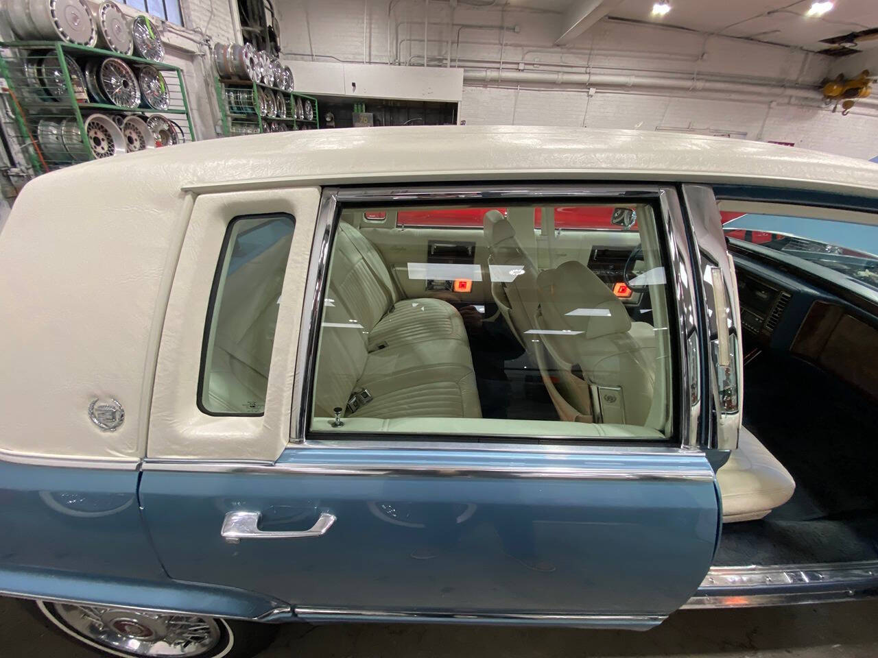 1991 Cadillac Brougham for sale at Vintage Motors USA in Roselle, NJ