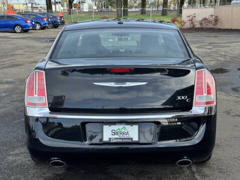 2014 Chrysler 300 C