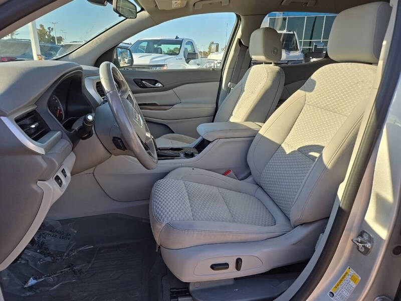 2019 GMC Acadia SLE-2