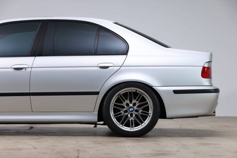2003 BMW M5