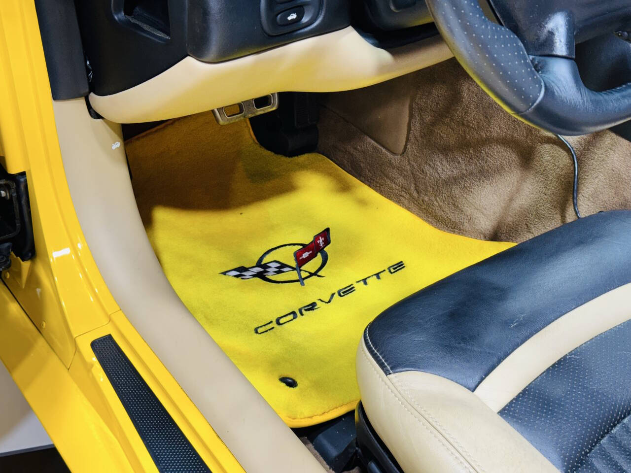 2001 Chevrolet Corvette 70