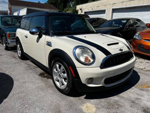 2009 MINI Cooper Clubman for sale at North Knox Auto LLC in Knoxville TN