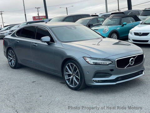 2018 Volvo S90 T5 Momentum