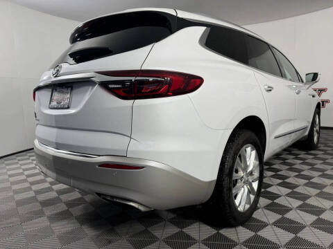 2020 Buick Enclave Essence