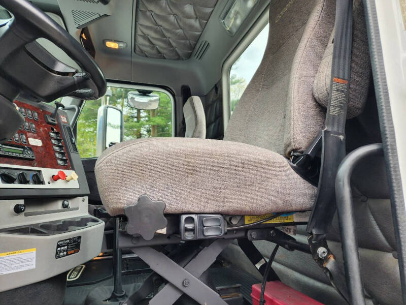 2012 Freightliner CORONADO