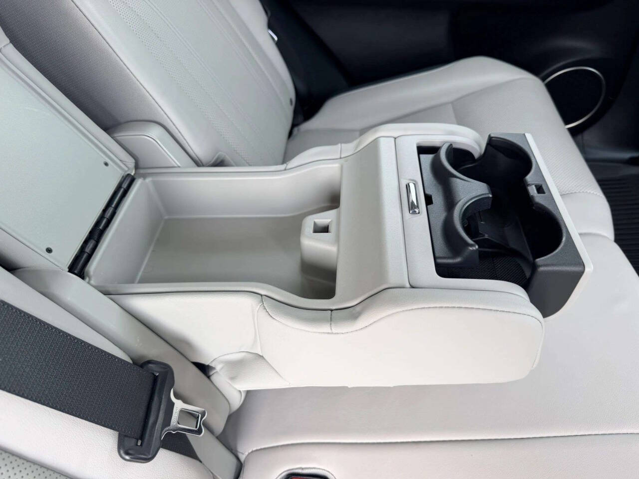 LexusRX 35031