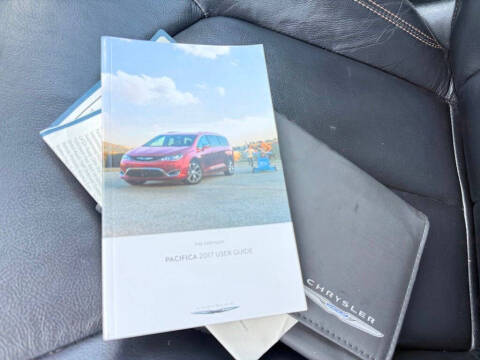 2017 Chrysler Pacifica Touring-L