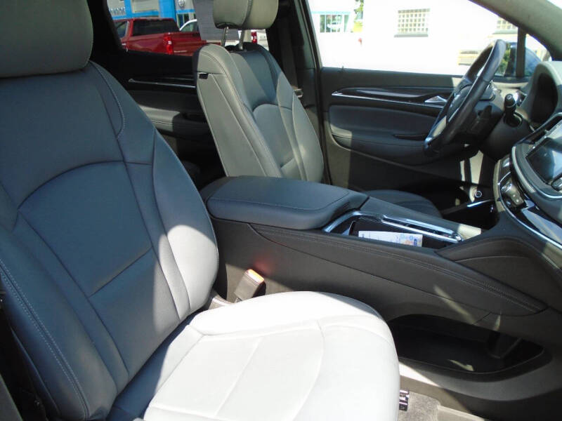 2022 Buick Enclave Essence