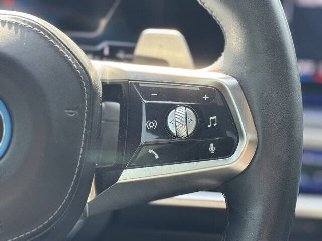 2024 BMW 7 Series 750e xDrive