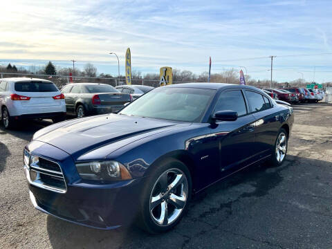 2014 Dodge Charger for sale at Auto Tech Car Sales in Saint Paul MN