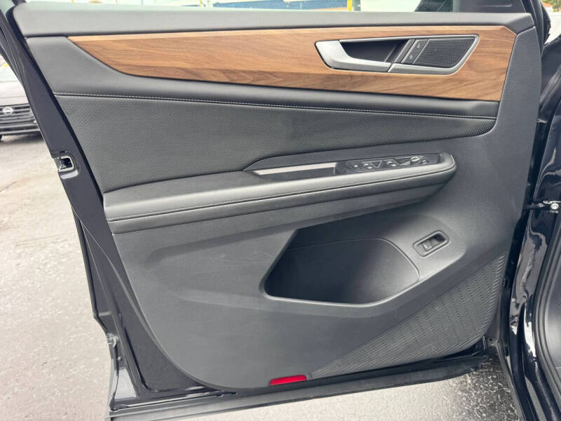 2024 Volkswagen Atlas SE