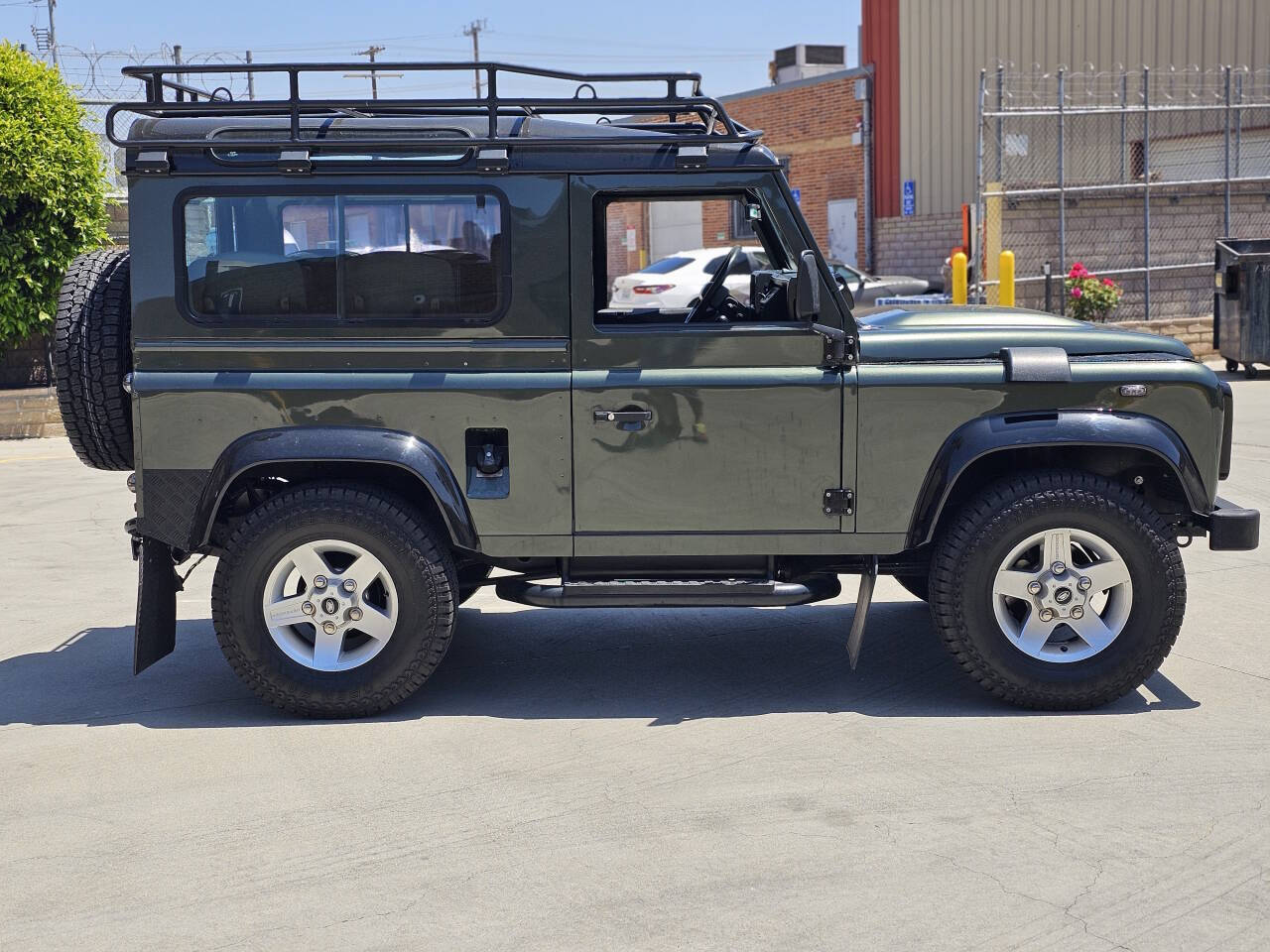 1990 Land Rover Defender 2