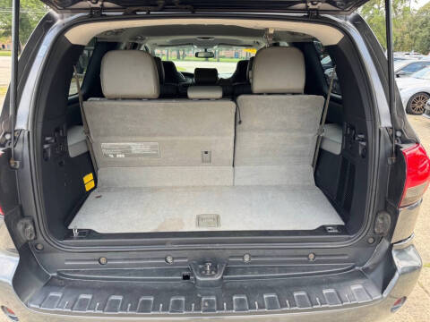 2014 Toyota Sequoia SR5