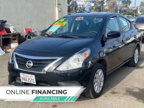 2018 Nissan Versa SV