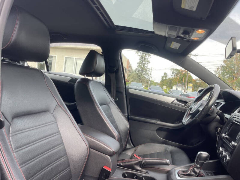 2013 Volkswagen Jetta GLI Autobahn PZEV