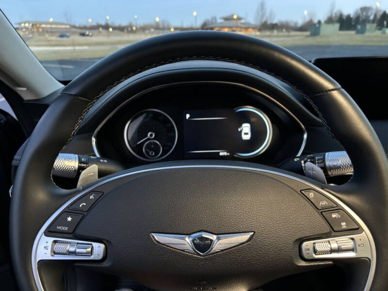 2023 Genesis G80