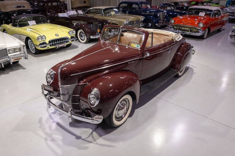 1940 Ford Deluxe