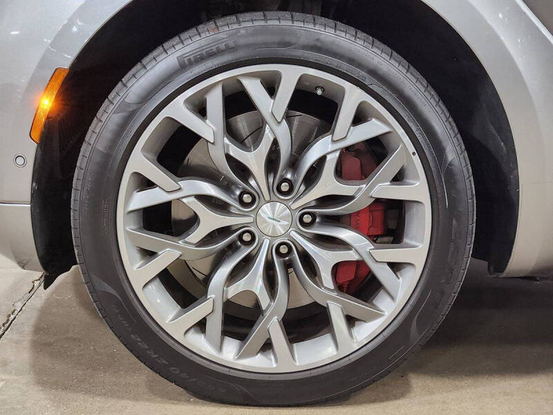 2023 Aston Martin DBX