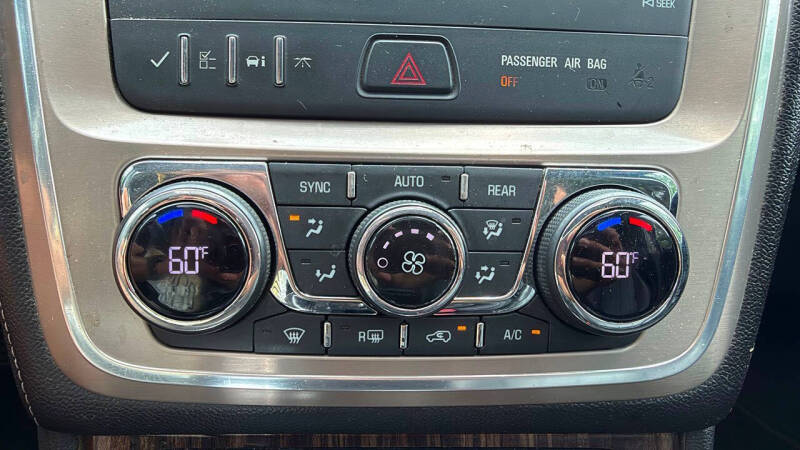 2013 GMC Acadia Denali