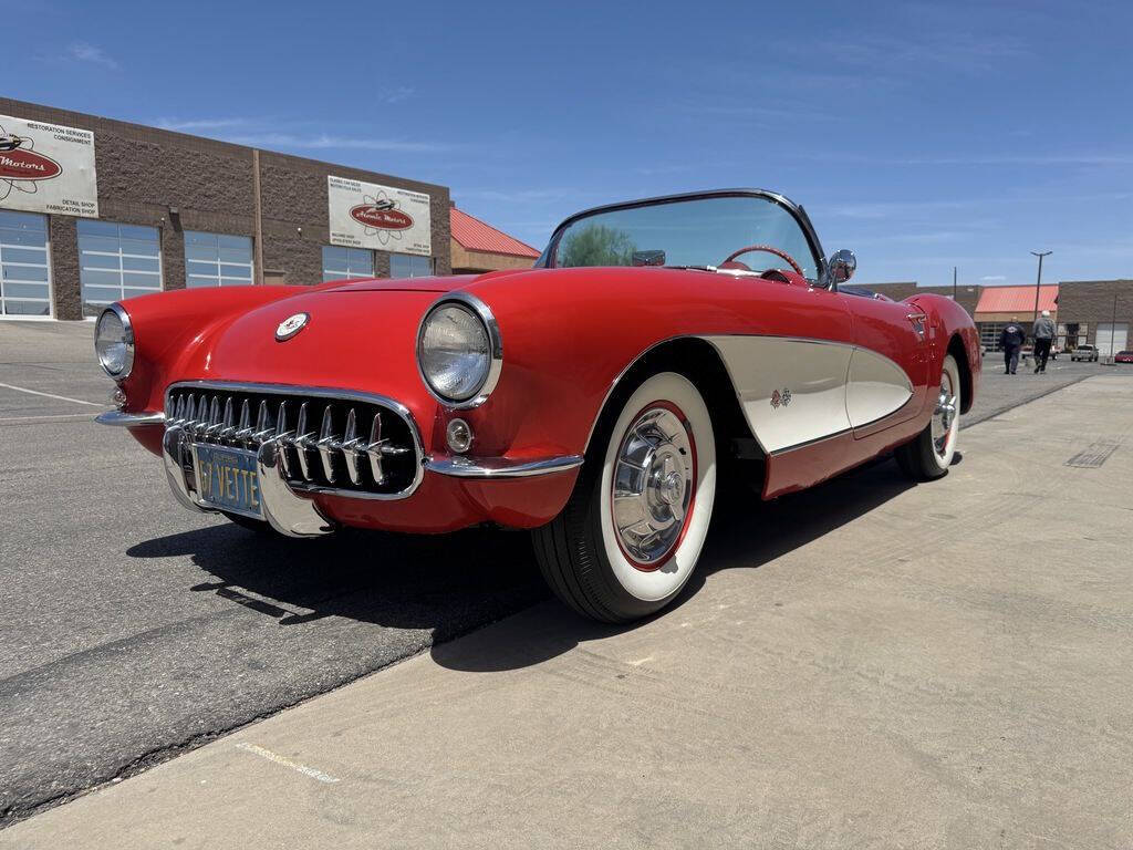 1957 Chevrolet Corvette 12